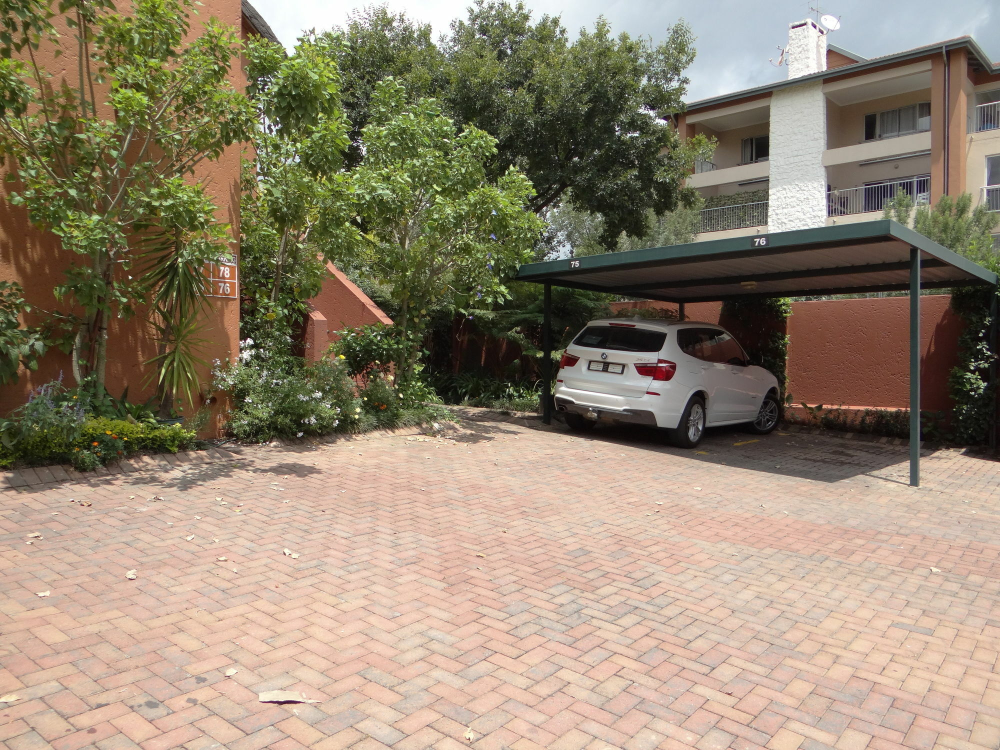 Singati Sands Sunninghill Sandton Exteriér fotografie